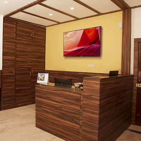 Om Sai Villa Guesthouse Καλκούτα Εξωτερικό φωτογραφία
