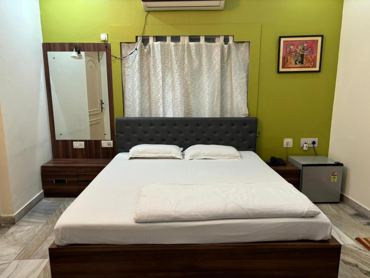 Om Sai Villa Guesthouse Καλκούτα Εξωτερικό φωτογραφία