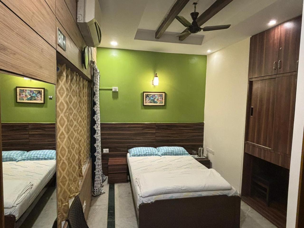 Om Sai Villa Guesthouse Καλκούτα Εξωτερικό φωτογραφία
