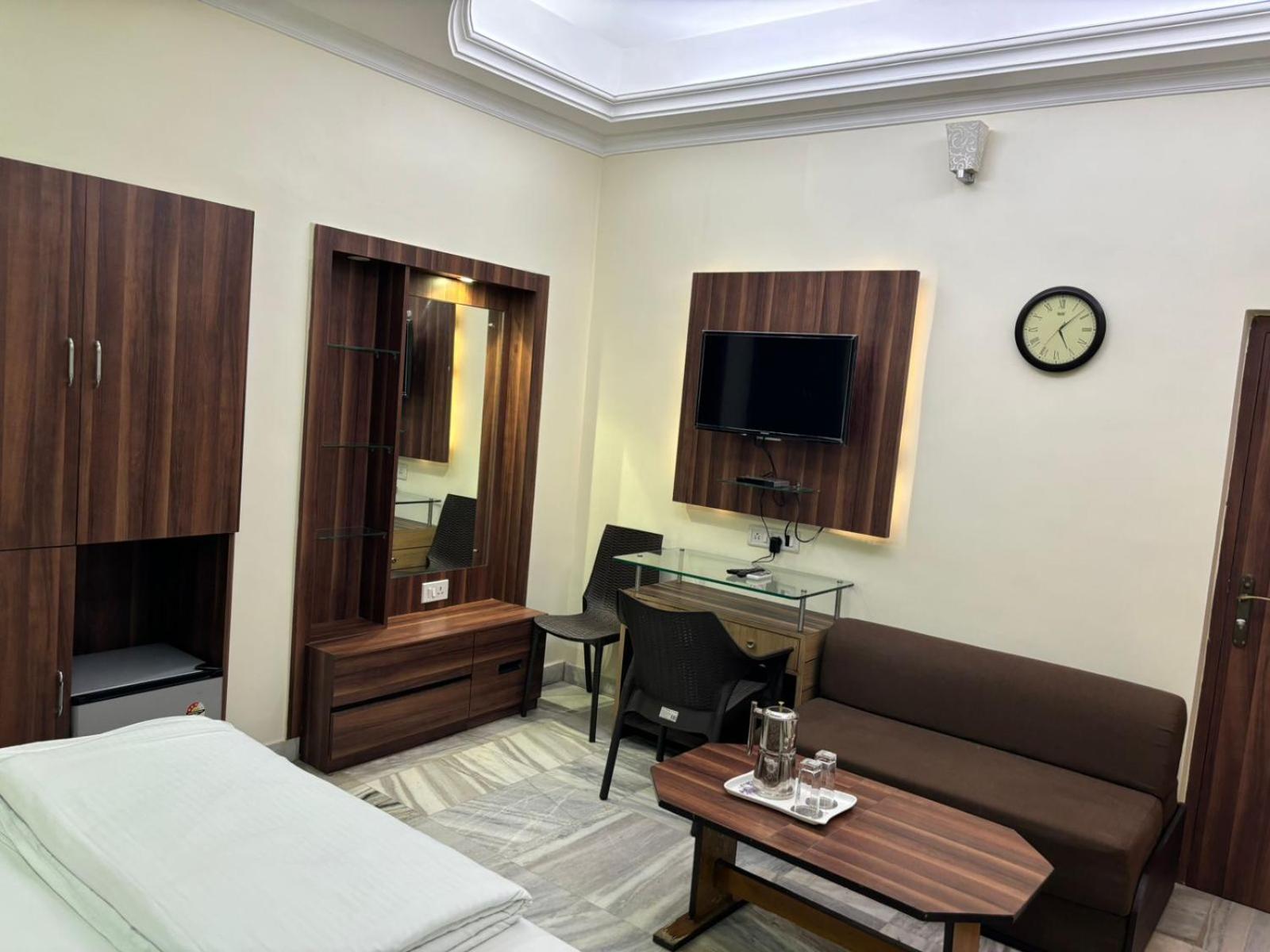 Om Sai Villa Guesthouse Καλκούτα Εξωτερικό φωτογραφία