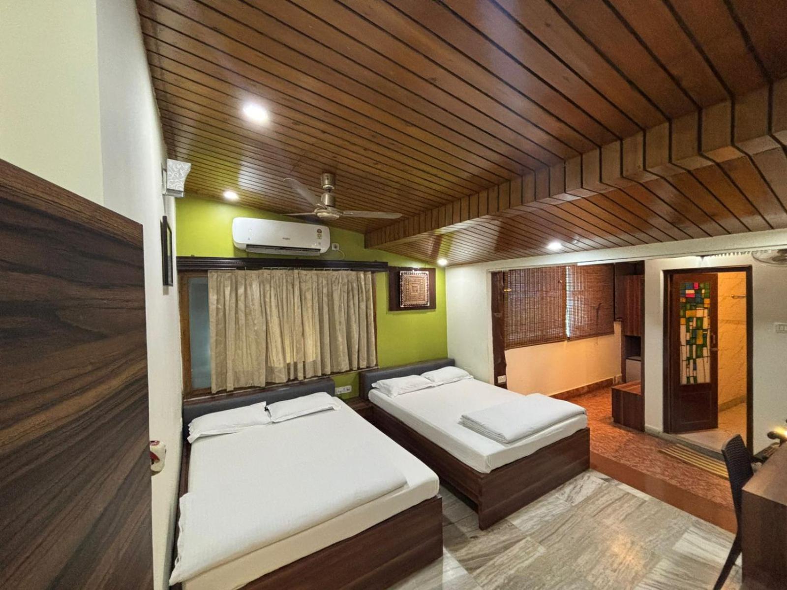 Om Sai Villa Guesthouse Καλκούτα Εξωτερικό φωτογραφία