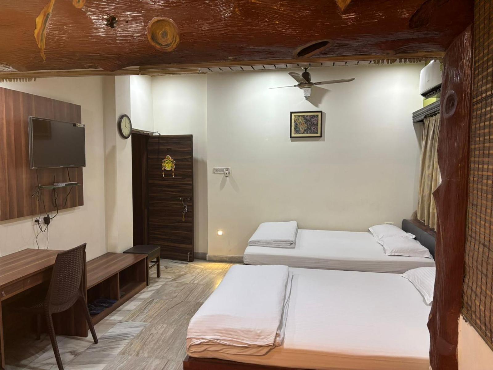 Om Sai Villa Guesthouse Καλκούτα Εξωτερικό φωτογραφία