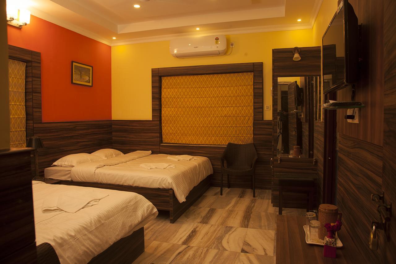 Om Sai Villa Guesthouse Καλκούτα Εξωτερικό φωτογραφία