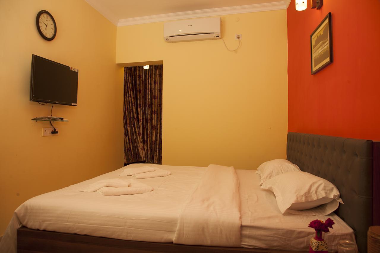Om Sai Villa Guesthouse Καλκούτα Εξωτερικό φωτογραφία
