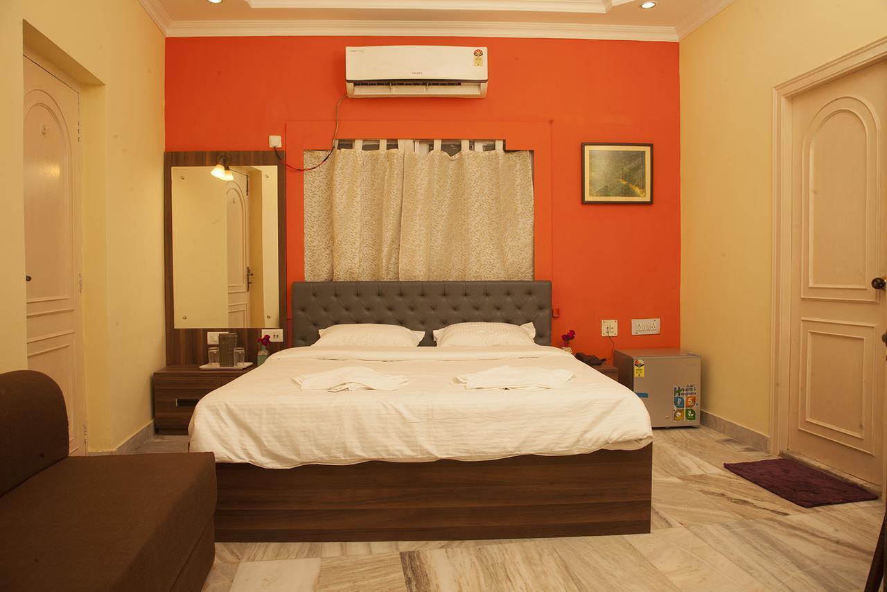 Om Sai Villa Guesthouse Καλκούτα Εξωτερικό φωτογραφία