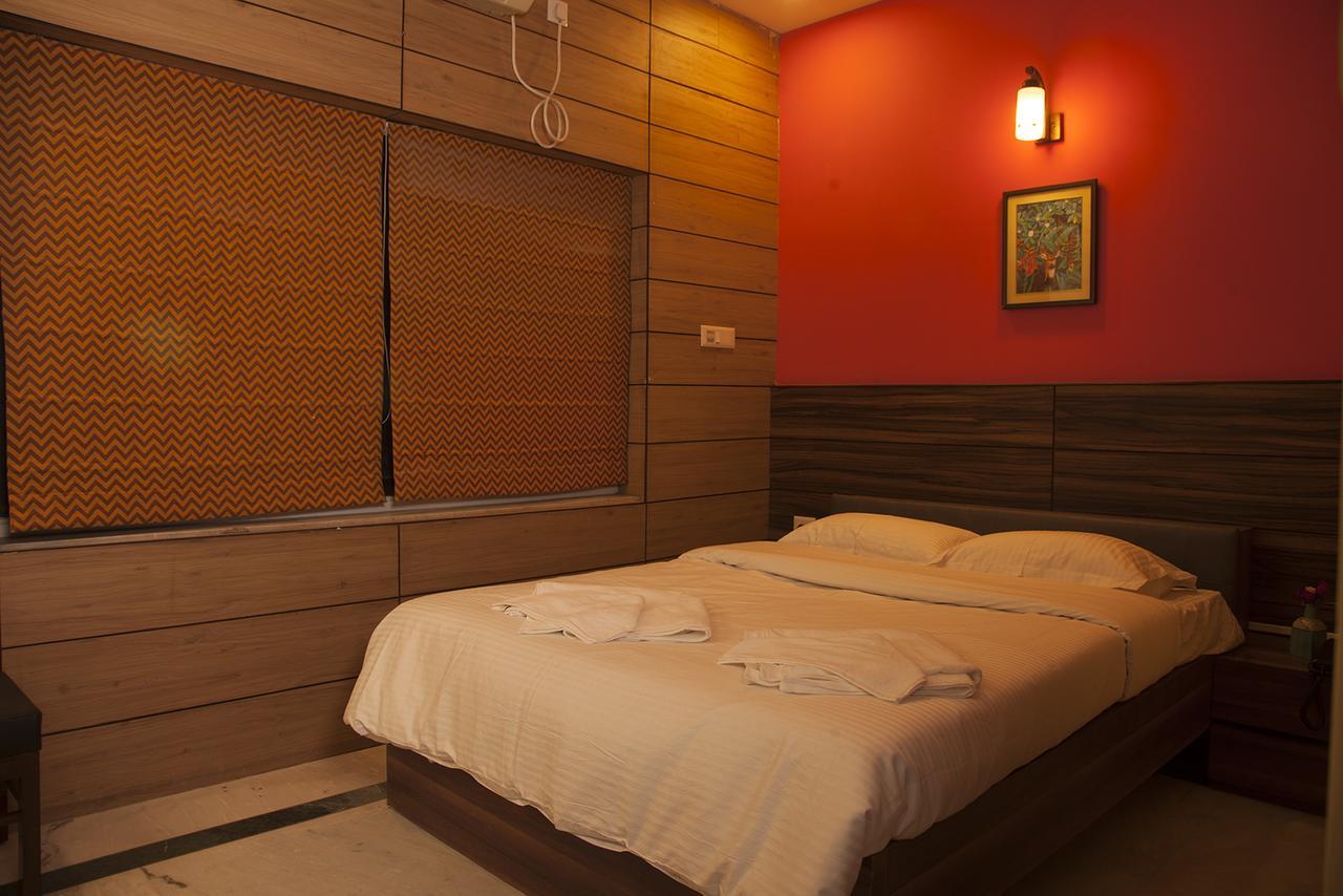 Om Sai Villa Guesthouse Καλκούτα Εξωτερικό φωτογραφία
