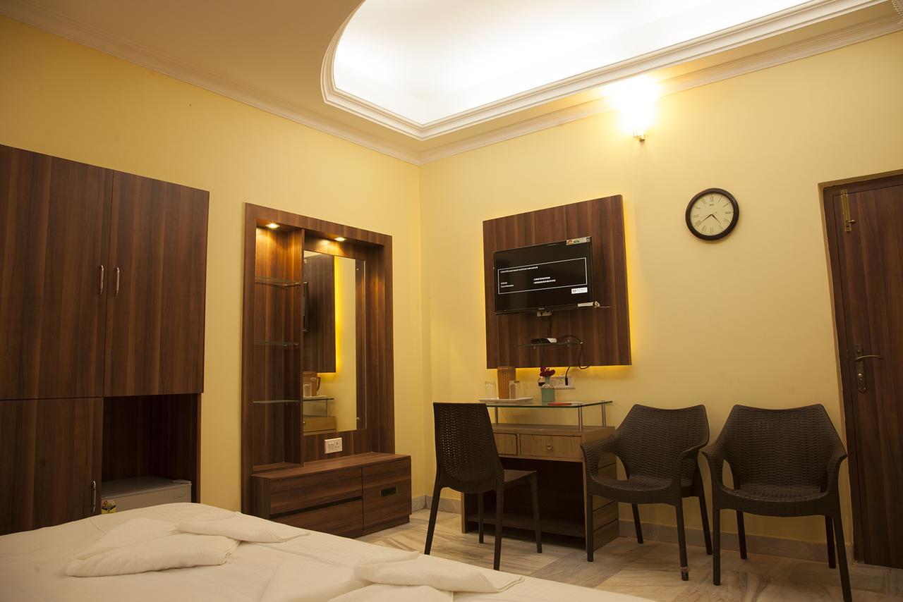 Om Sai Villa Guesthouse Καλκούτα Εξωτερικό φωτογραφία