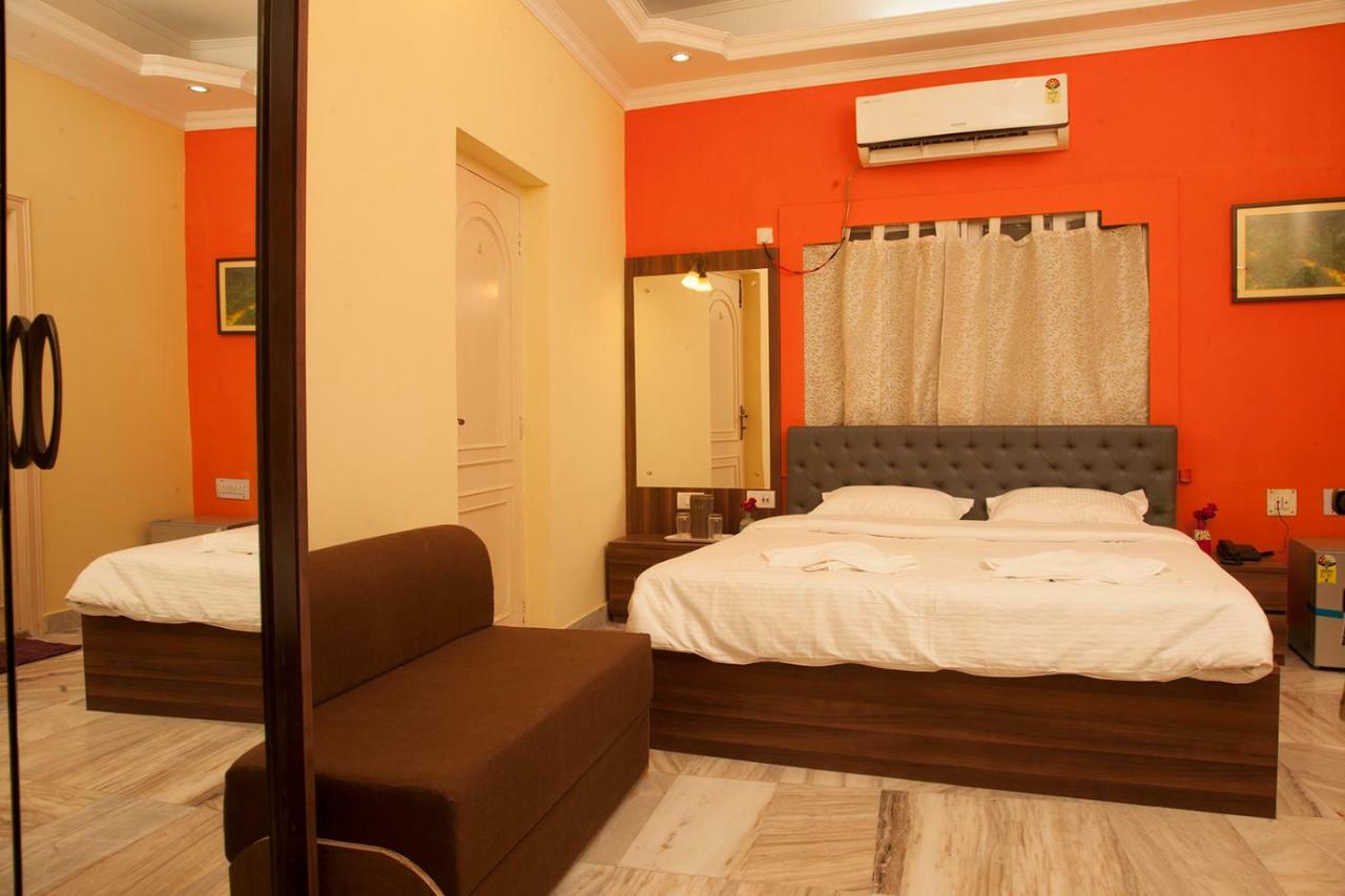 Om Sai Villa Guesthouse Καλκούτα Εξωτερικό φωτογραφία